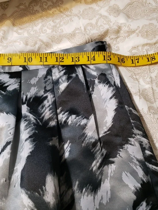 Michael Kors Skirt 8 - Picture 5 of 16